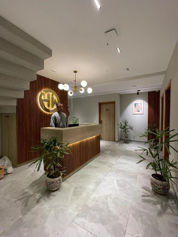 Hotel West Inn Premium Kharar Екстериор снимка