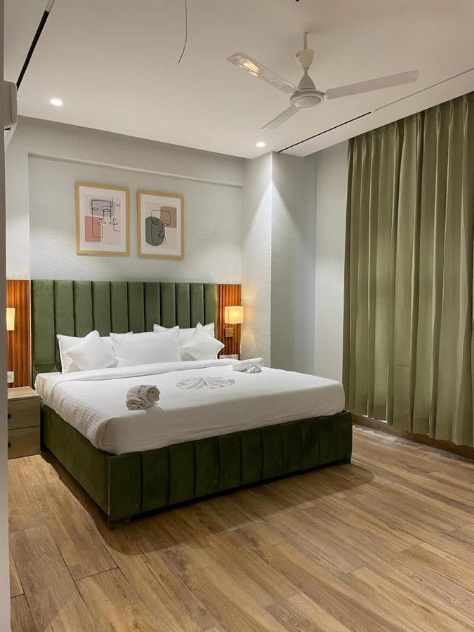Hotel West Inn Premium Kharar Екстериор снимка
